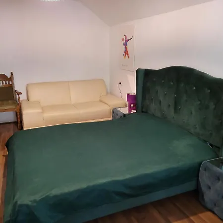 Apartment Madas Barbatesti