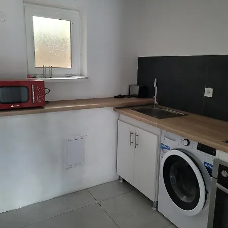 Apartment Madas *